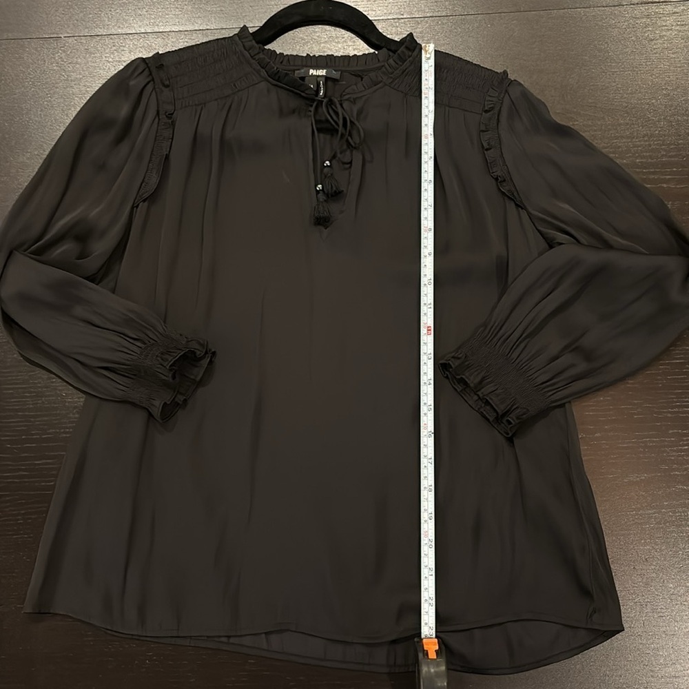 PAIGE Laramie long sleeve matte satin polyester blouse with tassels size M. - Picture 8 of 10